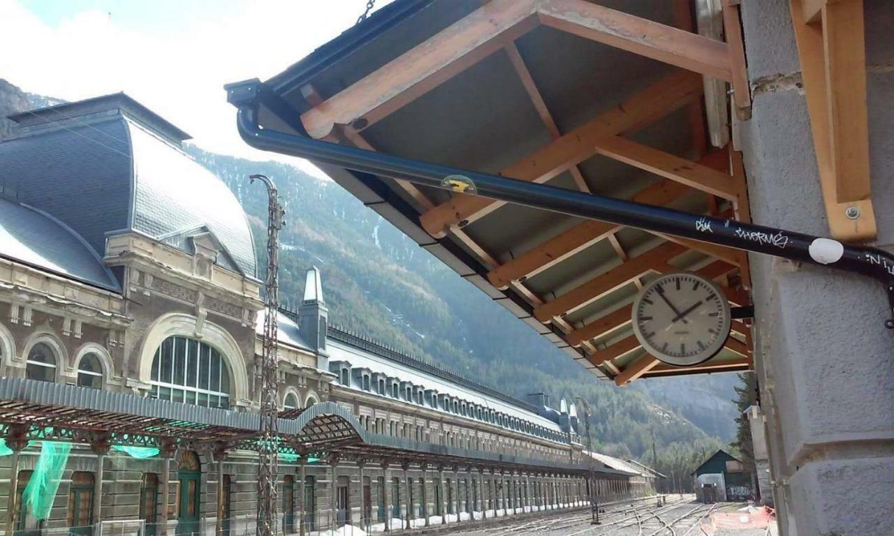 Appartamento Aranones Canfranc Esterno foto